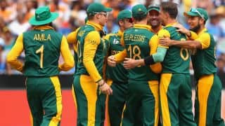 South Africa vs Ireland, ICC Cricket World Cup 2015, Pool B, Match 24 at Canberra: Ireland five down as Kyle Abbott gets his 3rd wicket